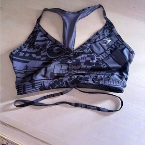 Gymshark - GS Power Strappy Sports Bra - Patterned Gray/Charcoal Medium Support